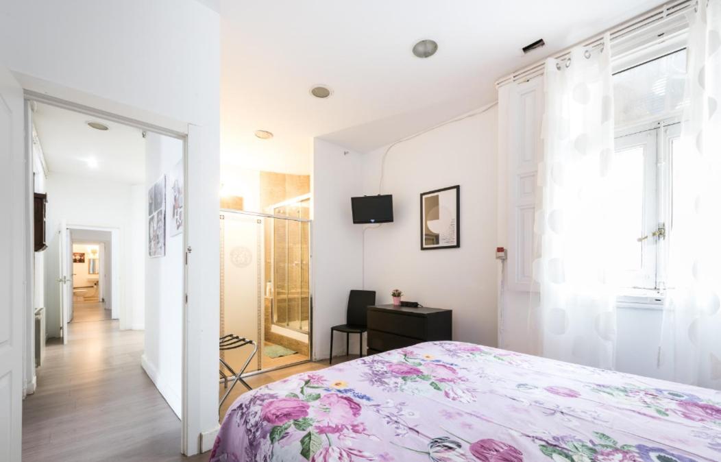 M&F 7 Rooms/7 Bathrooms Over Gran Via Madrid Exterior photo