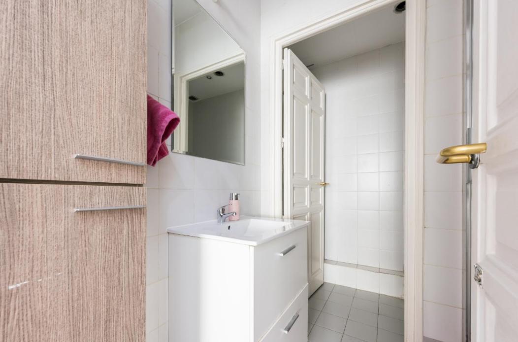 M&F 7 Rooms/7 Bathrooms Over Gran Via Madrid Exterior photo