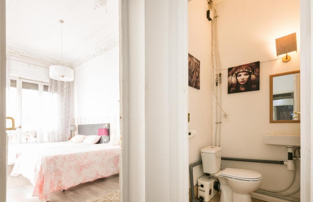 M&F 7 Rooms/7 Bathrooms Over Gran Via Madrid Exterior photo