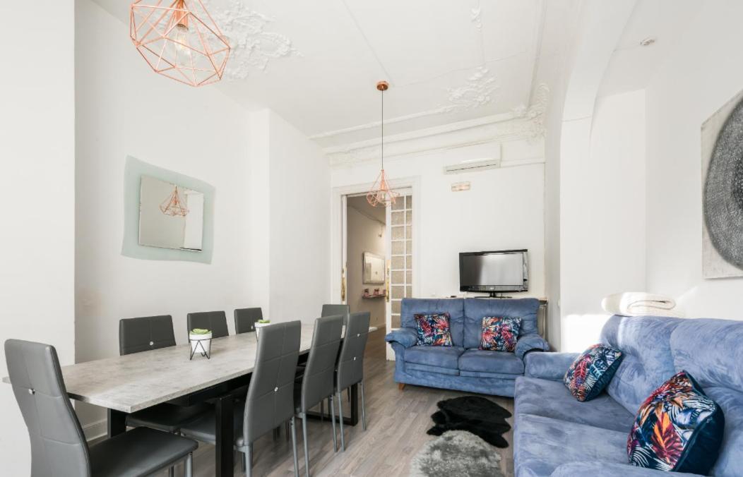 M&F 7 Rooms/7 Bathrooms Over Gran Via Madrid Exterior photo